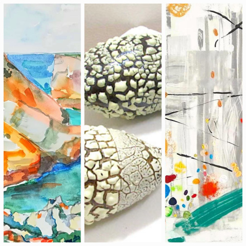  Collage aus 3 Bildteilen: 2 helle Malereien, eine Küstendarstellung, ein abstrakte Malerei, weiters mehrere schwarz -ovale, mit weißen Warzen übersäte Keramikobjekte